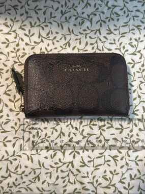 Coach Brown Signature Zip Card Case Wallet with Gold Logo